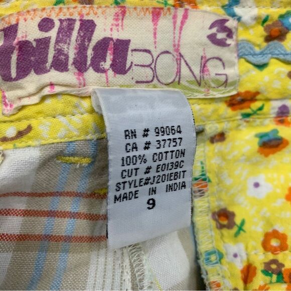 𝅺BILLABONG Tan yellow plaid check cargo shorts Sz 9 - Picture 3 of 9